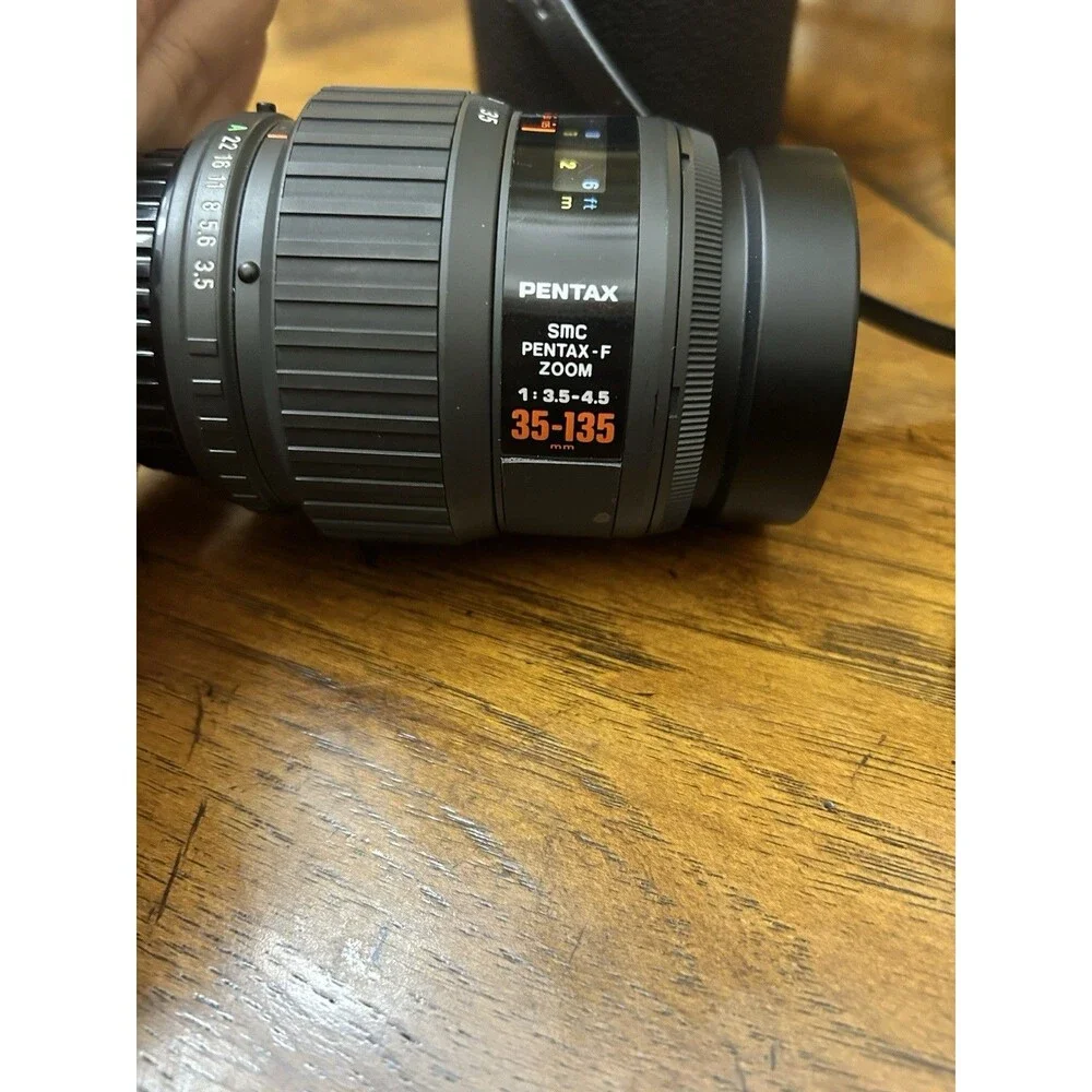 SMC PENTAX-F ZOOM 35-135mm f/3.5 - 4.5 Lens for PENTAX With Case